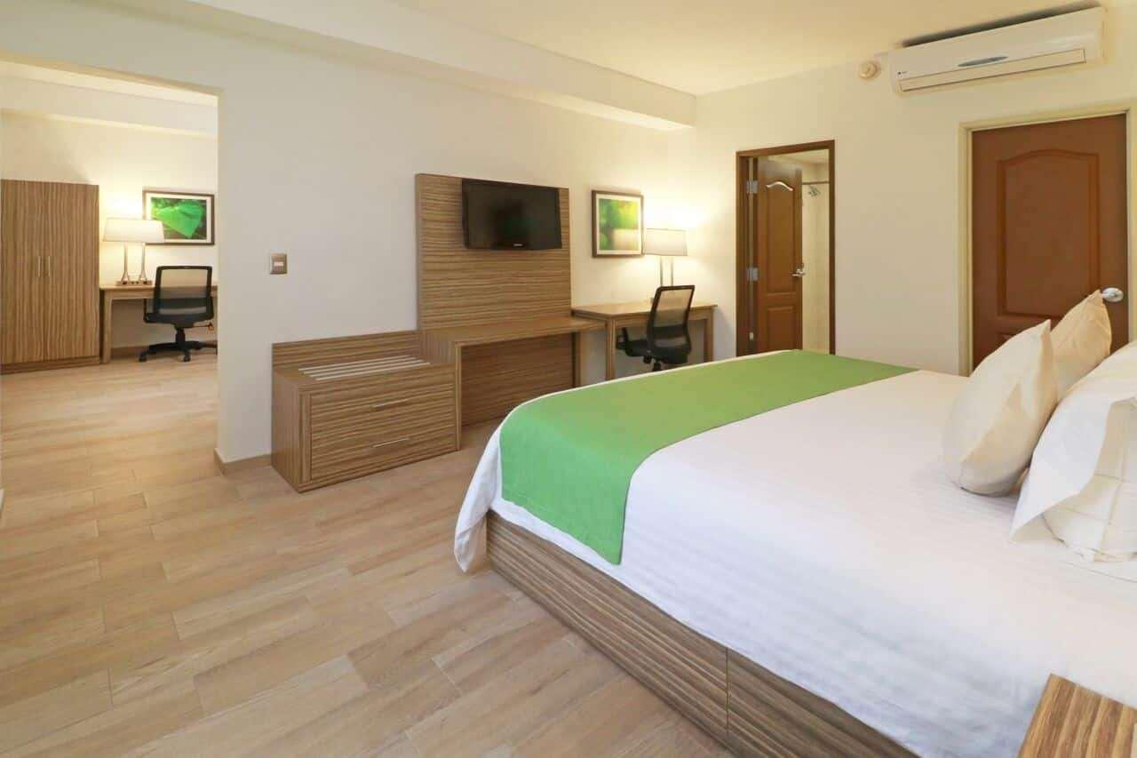 Wyndham Garden Monterrey Valle Real Exteriör bild