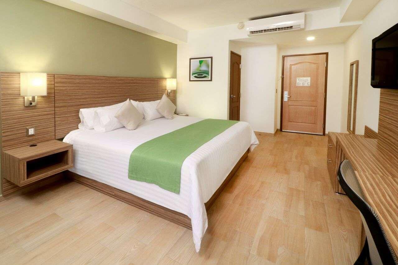 Wyndham Garden Monterrey Valle Real Exteriör bild