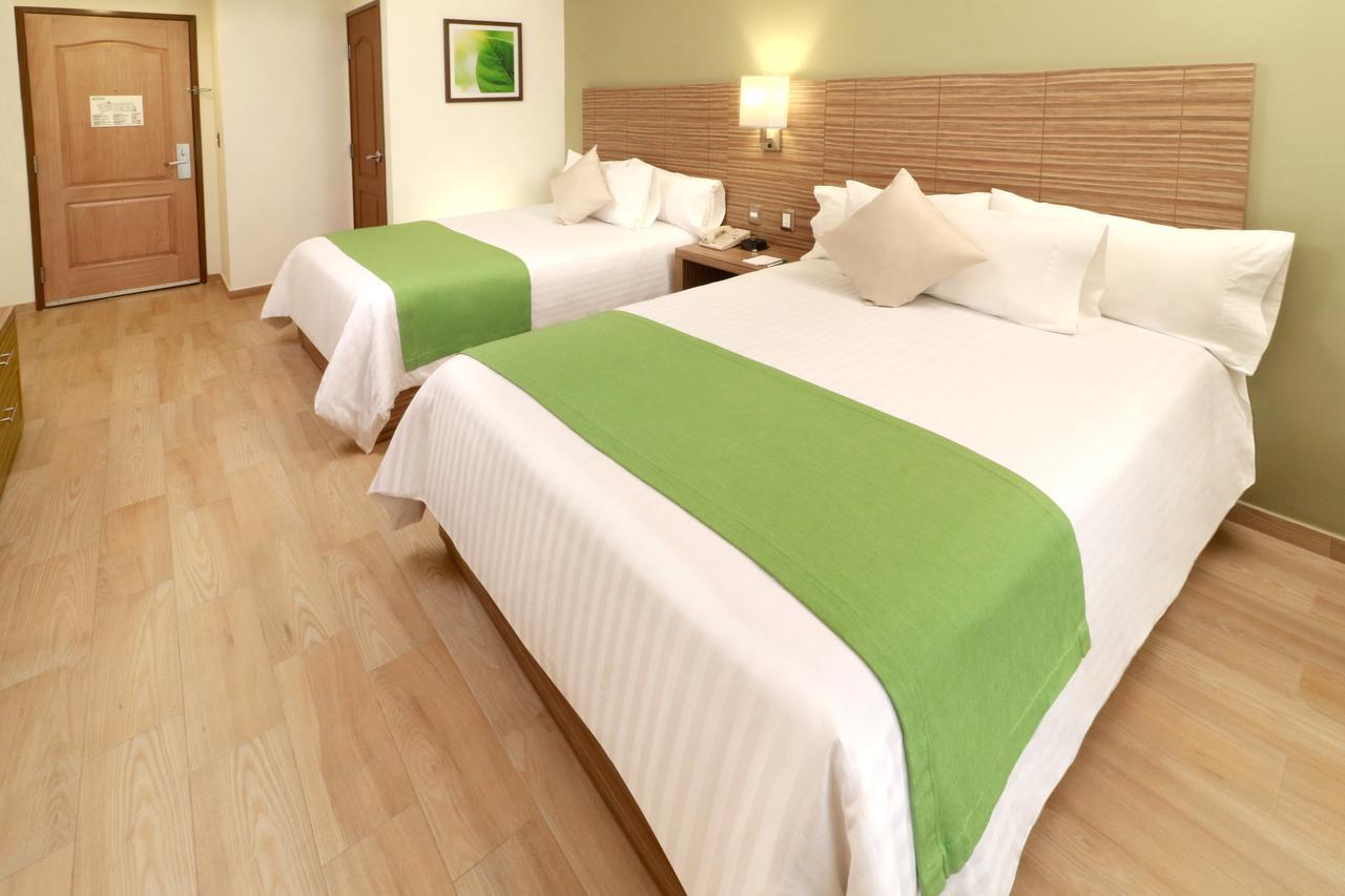 Wyndham Garden Monterrey Valle Real Exteriör bild